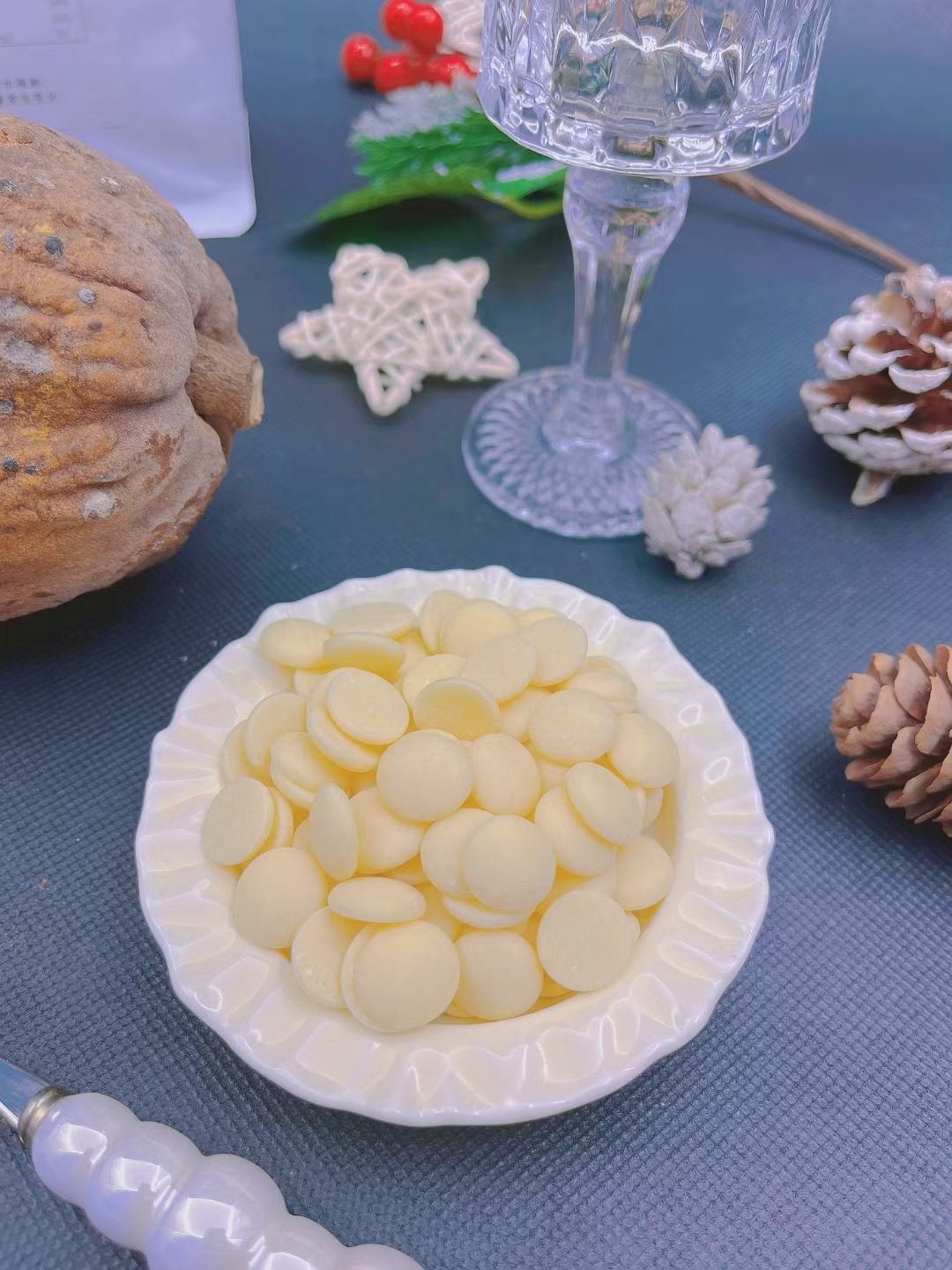 ?純脂白巧克力紐扣形(圖2)